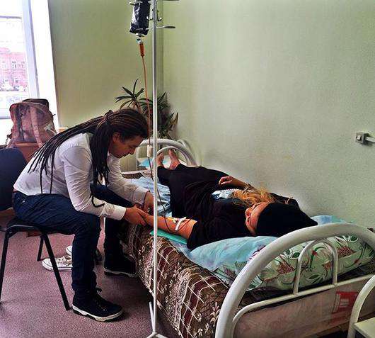 Корнелия Манго попала в больницу в Астрахани. Однако о причинах госпитализации она пока не сообщает. Фото: социальные сети