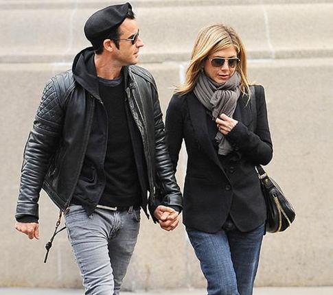 Дженнифер Энистон поссорилась с женихом из-за Джоли