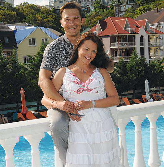 Наталья Громушкина и Илья Оболонков. Фото: Борис Кремер.