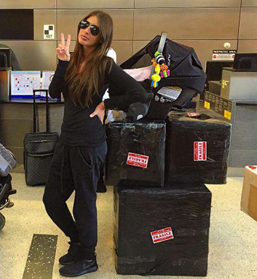 Кети Топурия возвращается из Лос-Анджелеса, в котором жила с конца апреля. Фото: Instagram.com/keti_one_official.