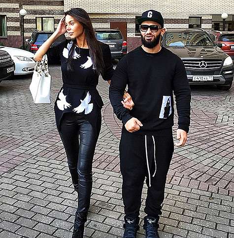 Официально Джиган и Оксана расписались в декабре 2012 года. Самойлова считает своего супруга лучшим мужчиной на свете. Фото: Instagram.com/samoylovaoxana.