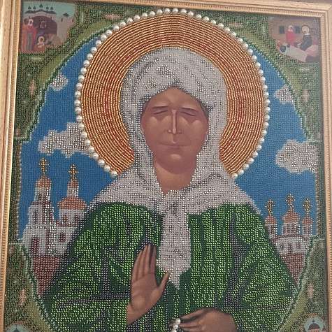 Икону Святой Матроны подарили сестре Жанны Фриске в день смерти певицы. Фото: социальные сети