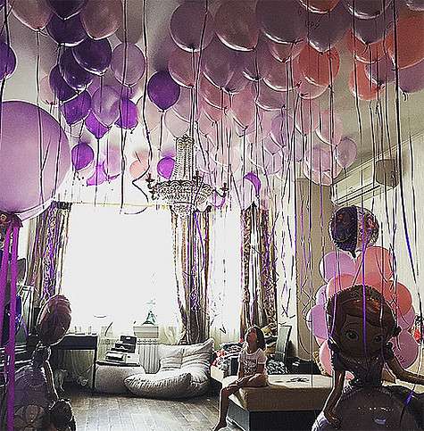 С утра Марусю ждали воздушные шары и принцессы. Фото: Instagram.com/borodylia.