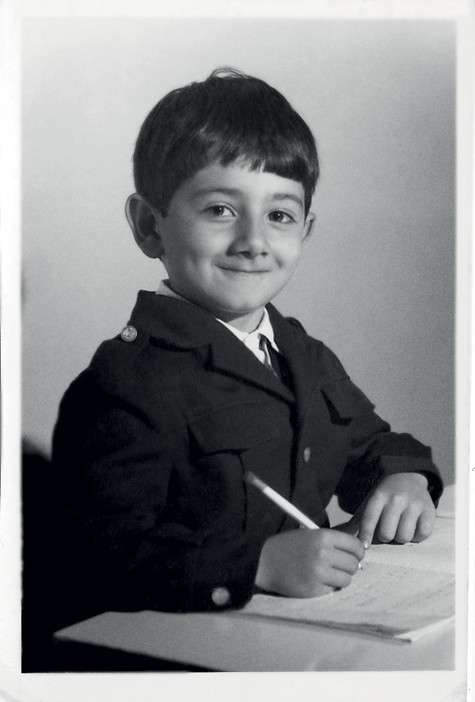 Миша не был примерным мальчиком: он срывал уроки и передразнивал учителей. Фото: личный архив Михаила Галустяна.