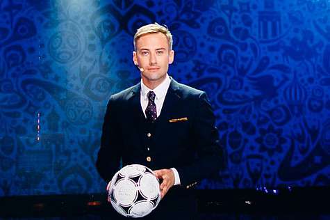 Поклонники считают, что Дмитрий осунулся и похудел за последнее время. Фото: фейсбук. Поклонники считают, что Дмитрий осунулся и похудел за последнее время. Фото: фейсбук.