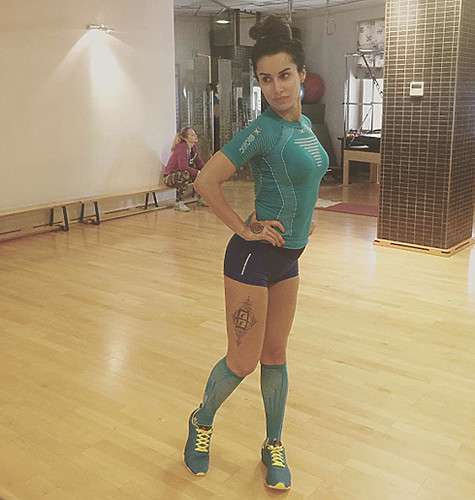 Тина Канделаки считает, что красивая попа требует особых усилий в спортзале. Фото: Instagram.com/tina_kandelaki.
