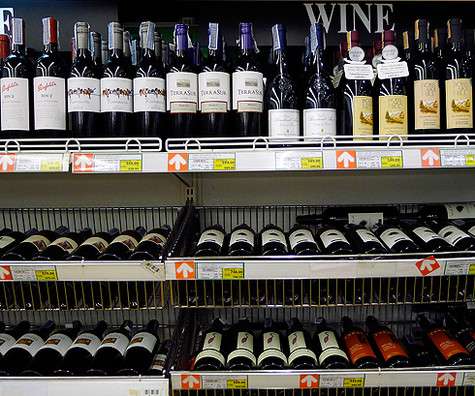 Вопреки всеобщему мнению, в Таиланде производятся вина. Правда, очень своеобразные. Вопреки всеобщему мнению, в Таиланде производятся вина. Правда, очень своеобразные.