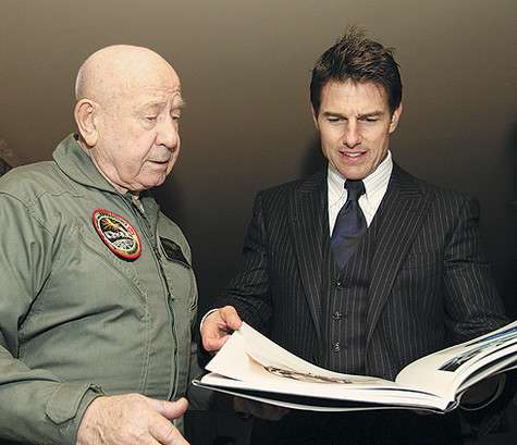 Том Круз с нетерпением ждал встречи с космонавтом Алексеем Леоновым.