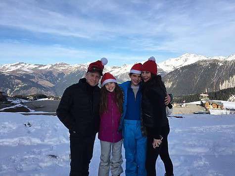Кэтрин Зета-Джонс, Майкл Дуглас и их дети. Фото: социальные сети