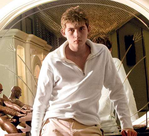 «Единственным рычагом давления на меня был финансовый. Отец его потерял, когда отправил меня на лето в Америку». Фото: личный архив Бари Алибасова. «Единственным рычагом давления на меня был финансовый. Отец его потерял, когда отправил меня на лето в Америку». Фото: личный архив Бари Алибасова.