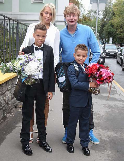 Андрей Григорьев-Аполлонов с семьей. Фото: Анна Макаревич.