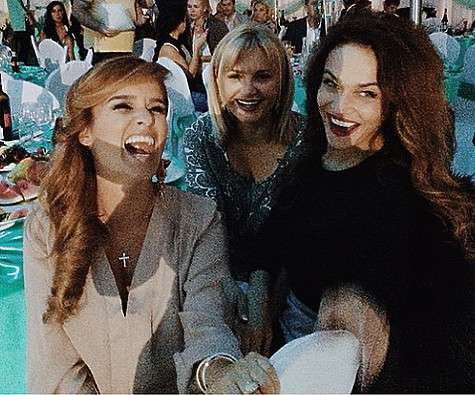 Ксения Бородина и Алена Водонаева давно дружат. Фото: Instagram.com/alenavodonaeva.