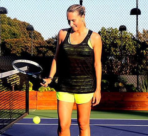 Мария Кравцова, несмотря на рождение Акима, находит время, чтобы поиграть в теннис. Marikakravtsova: «Движение важно не только для поддержания физической формы: я чувствую, что чем быстрее я двигаюсь, тем быстрее соображаю. Поэтому мне так радостно бегать