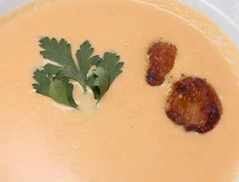 Морковный суп-пюре с курагой. Фото: материалы пресс-служб.