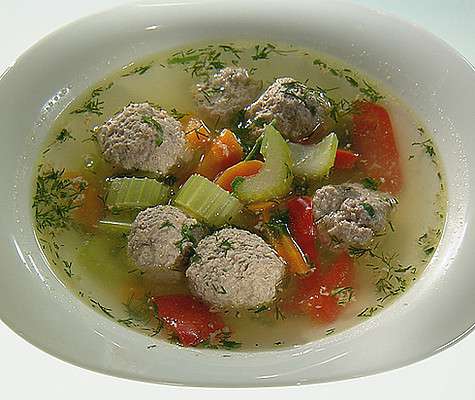 Овощной суп с фрикадельками. Фото: материалы пресс-служб.
