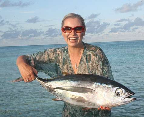 Раз в неделю Лена Ленина принимает участие в ловле тунца. Фото: материалы пресс-служб.