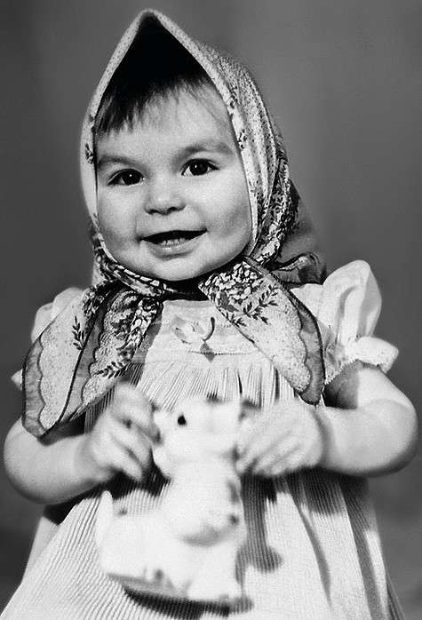 Маленькая Катя была активным ребенком. Фото: личный архив Екатерины Варнавы.