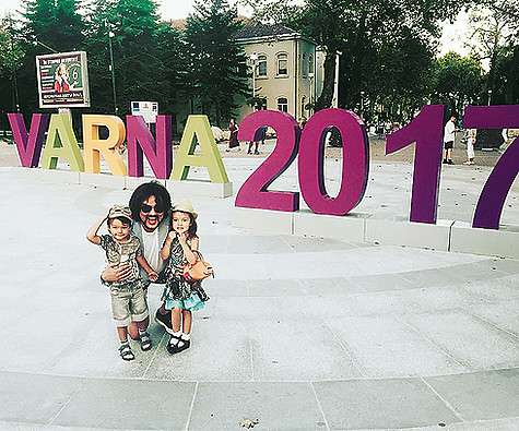 Филипп Киркоров с детьми в Болгарии. Фото: Instagram.com/fkirkorov. Филипп Киркоров с детьми в Болгарии. Фото: Instagram.com/fkirkorov.