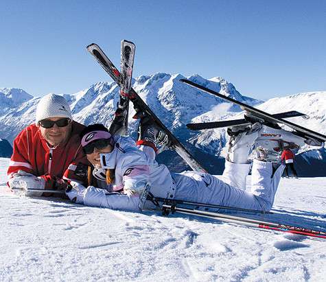 На новогодние каникулы Наталья Подольская и Владимир Пресняков уехали кататься на лыжах во Францию. Фото: материалы пресс-служб.