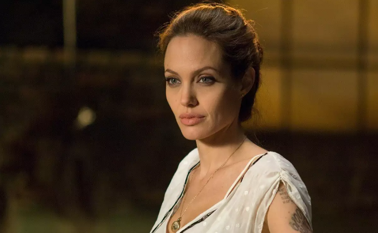 Анджелина Джоли шокировала публику сменой имиджа