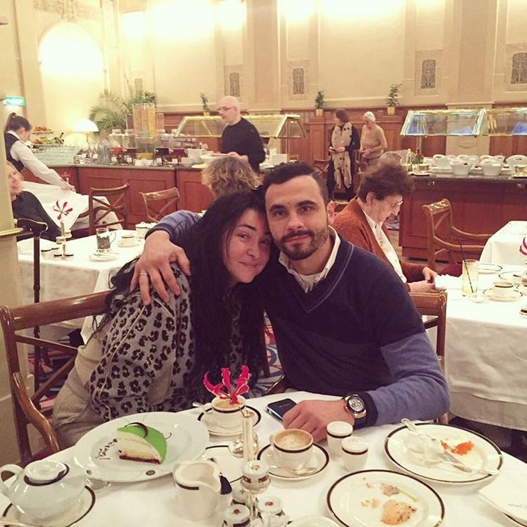 Дмитрий Иванов устроил для звездной супруги праздничный завтрак