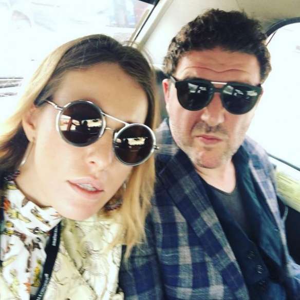 В Гонконг Ксения поехала вместе с Максимом