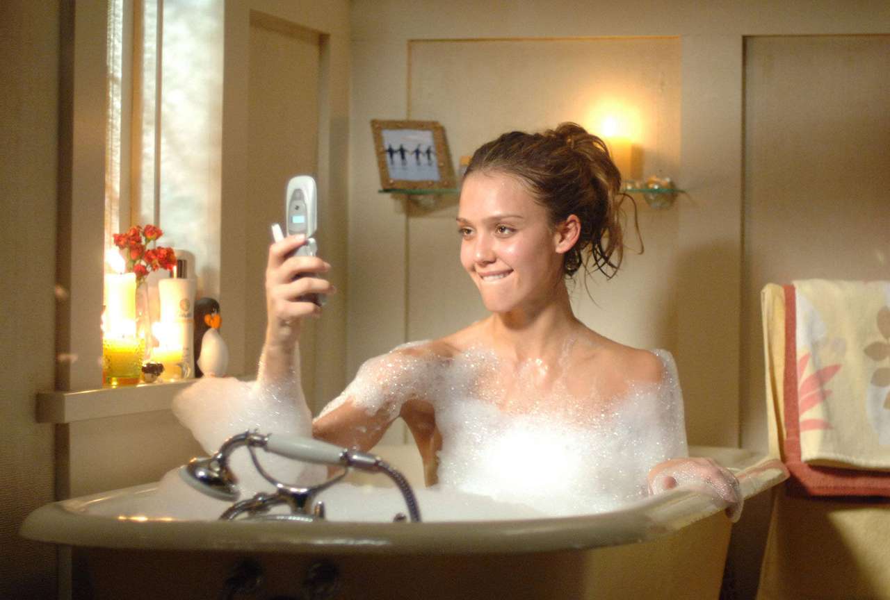 Джессика Альба в фильме Удачи, Чак!