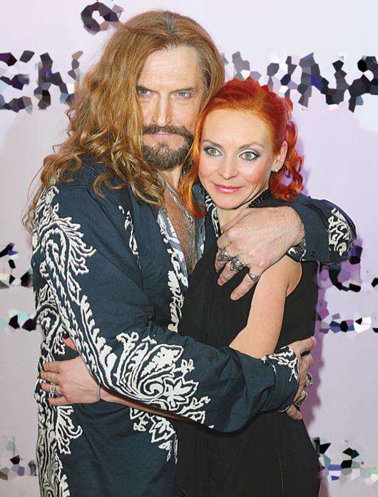 Позавчера звездную пару развели в суде Позавчера звездную пару развели в суде