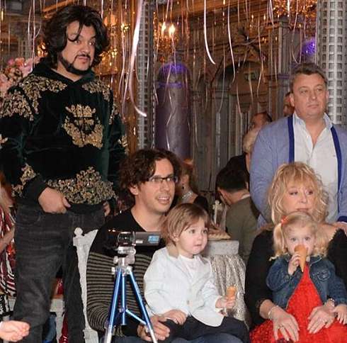 В семье Пугачевой подрастают творческие дети