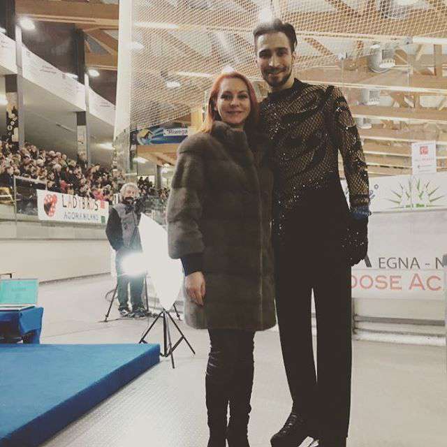 Анисина не скучает в одиночестве