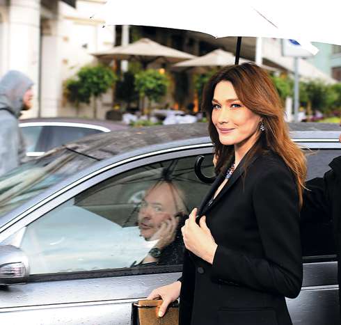 Карла Бруни в Москве