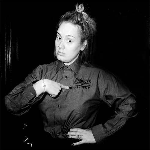 Поклонники уверены, что без косметики певица выглядит великоплепно