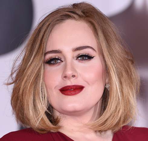 Певица Адель