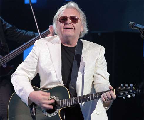 Юрий Антонов