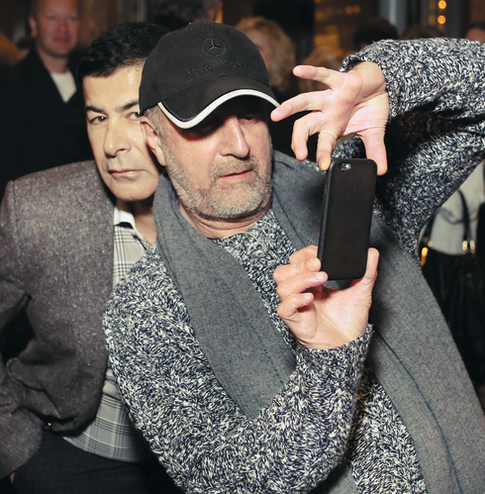 Леонид Ярмольник стал папарацци