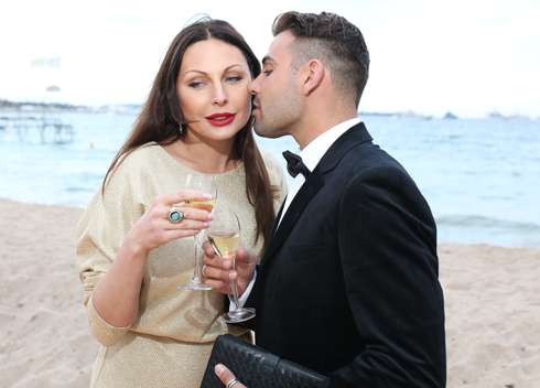 Real Boys-тен Коля мен Лерамен порно Лесбиянки достарының аузына сисады