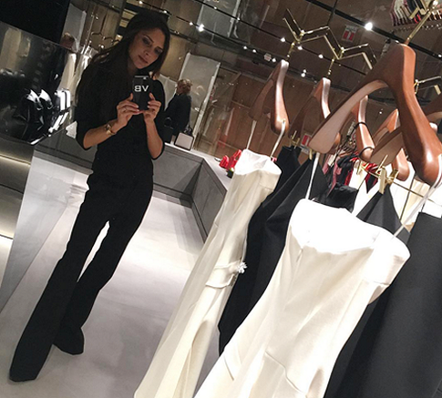 Откуда у Виктории Бекхэм щель между ног?