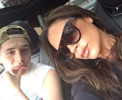 Виктория Бекхэм действительно редко улыбается