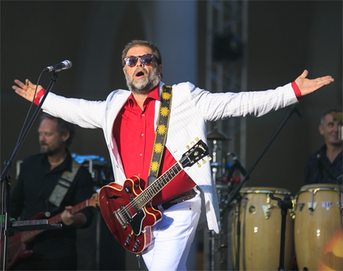 Борис Гребенщиков уводил жен у своих музыкантов