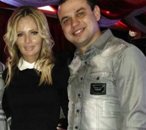 Дана Борисова со своим женихом Александром