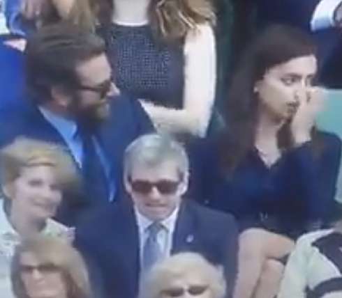 Ирина Шейк утирала слезы, сидя рядом с Брэдли Купером