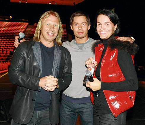 С певицей Славой и Стасом Пьехой композитор работает уже несколько лет, они уже практически как члены семьи