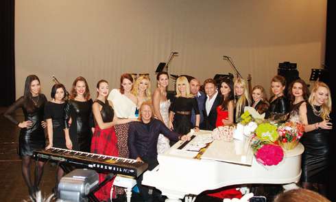 У Виктора определенно есть чутье: его песни часто становятся хитами. Поэтому многие из артистов мечтают оказаться в числе его подопечных