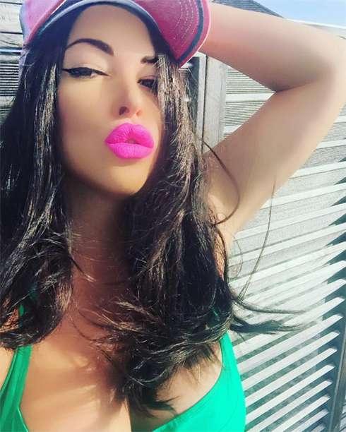 Певицу просто не узнать