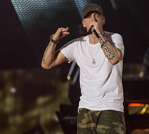 Эминем довел свояченицу до смерти