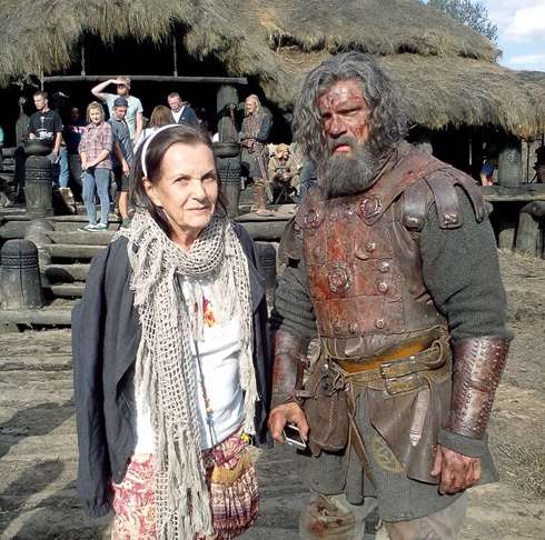 Со съемочной площадки картины «Викинг». Наш герой с мамой, Татьяной Васильевной