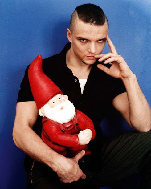 Уже в юности Владимир заработал себе репутацию интеллектуала и бунтаря