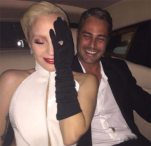 Леди Гага и Тейлор Кинни