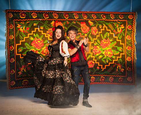 Из-за этого ковра чуть не пострадали Олег Газманов и Тамара Гверцители Из-за этого ковра чуть не пострадали Олег Газманов и Тамара Гверцители