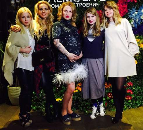 Валерия Гай Германика посетила модный показ